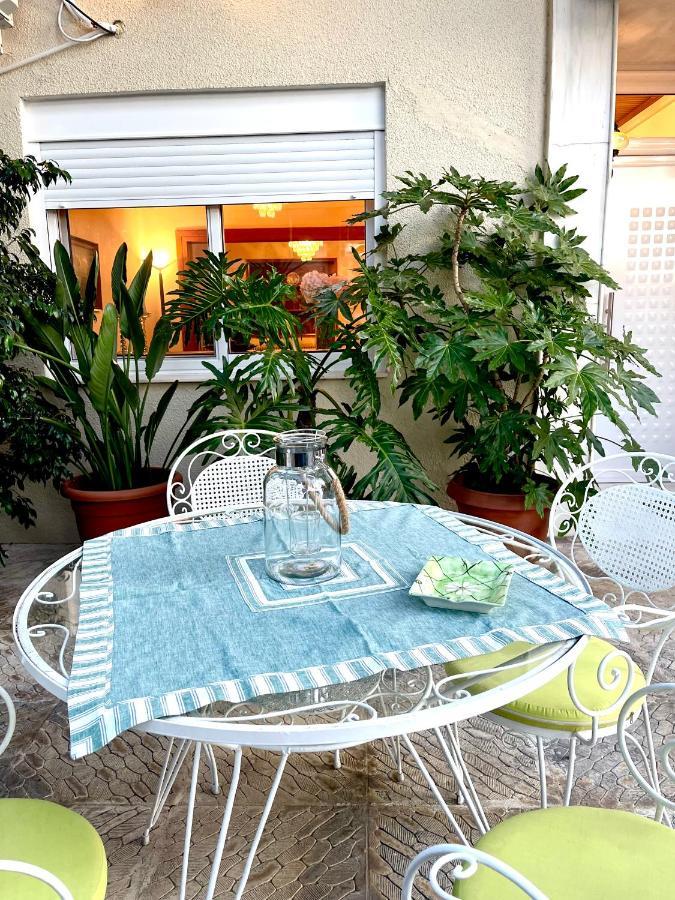 Emerald Luxury Apartments - Ath Airport Spáta Екстериор снимка