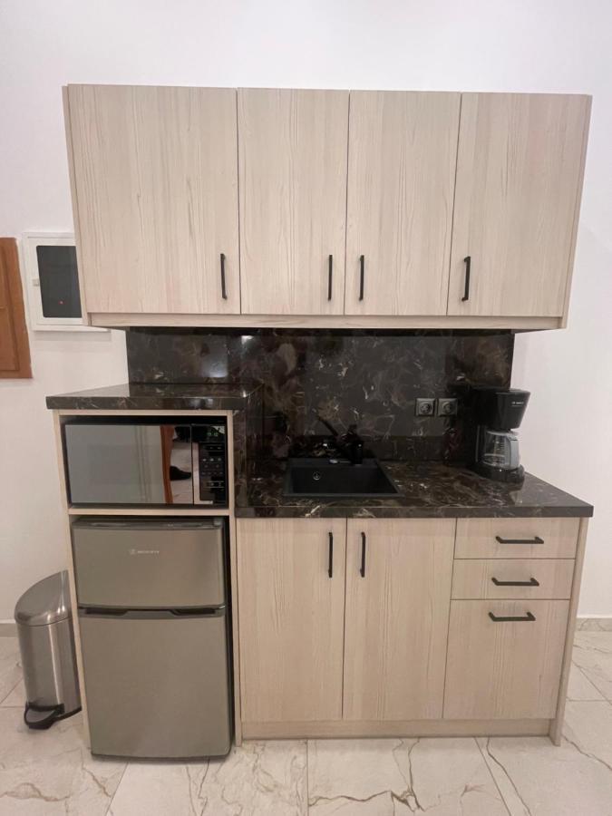 Emerald Luxury Apartments - Ath Airport Spáta Екстериор снимка