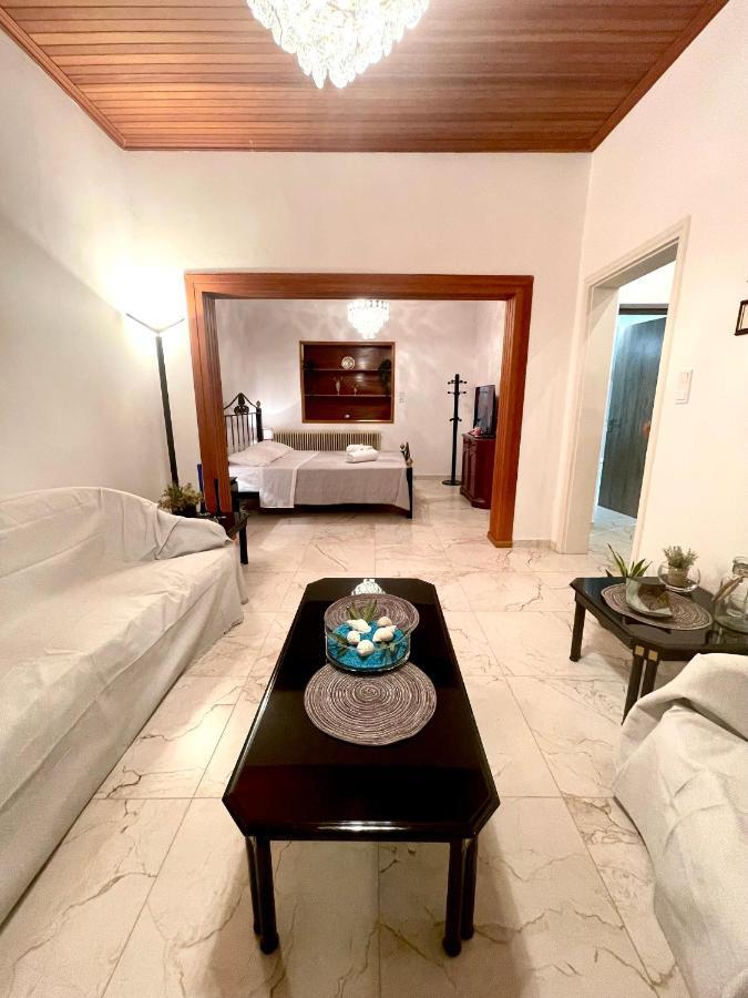Emerald Luxury Apartments - Ath Airport Spáta Екстериор снимка